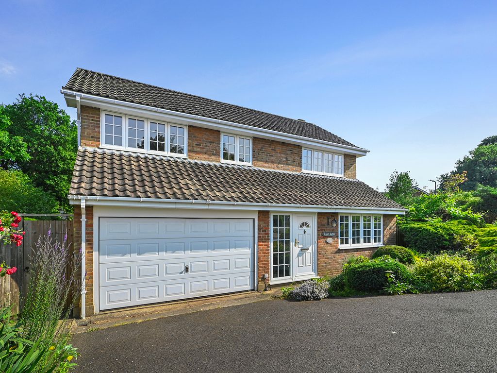4 bed detached house for sale in Myln Meadow, Stock, Ingatestone CM4
