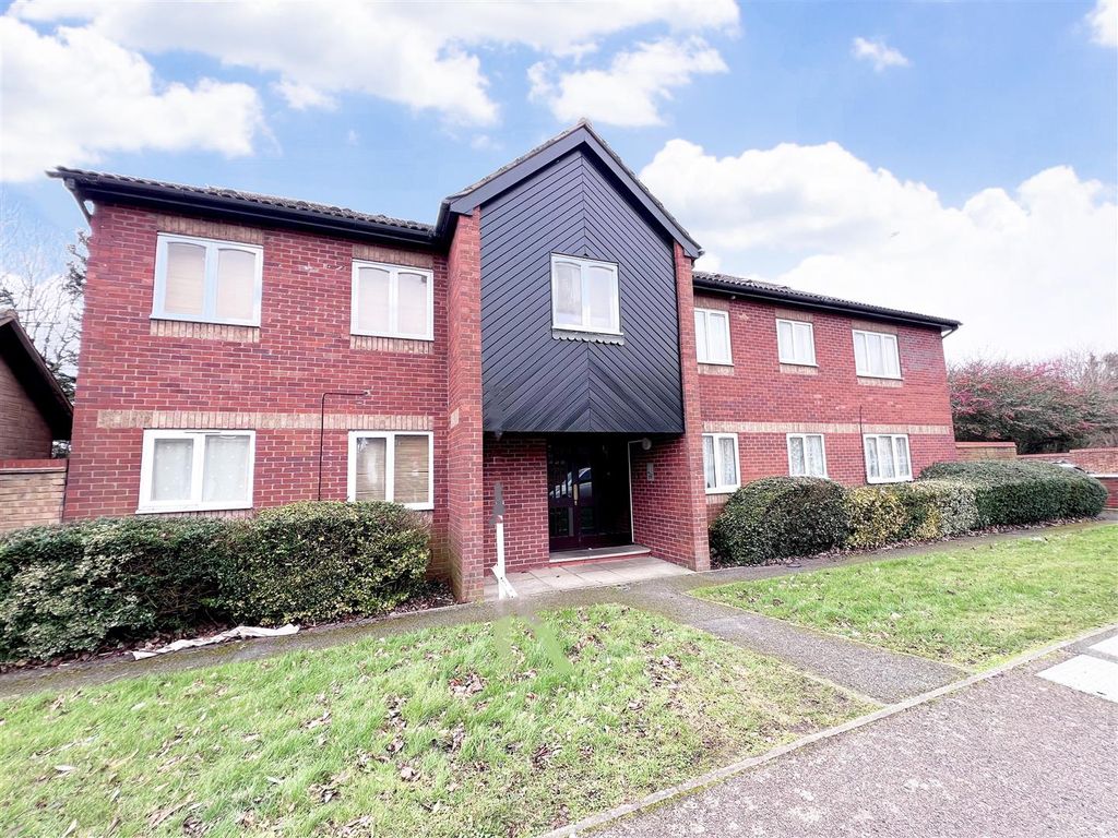 1 bed flat to rent in Rodeheath, Leagrave, Luton LU4, £950 pcm Zoopla