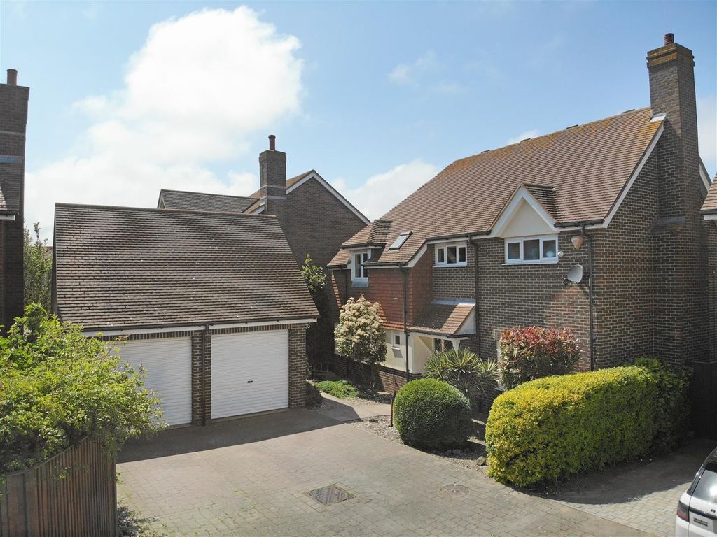 4 bed detached house for sale in Foreland Heights, Broadstairs CT10