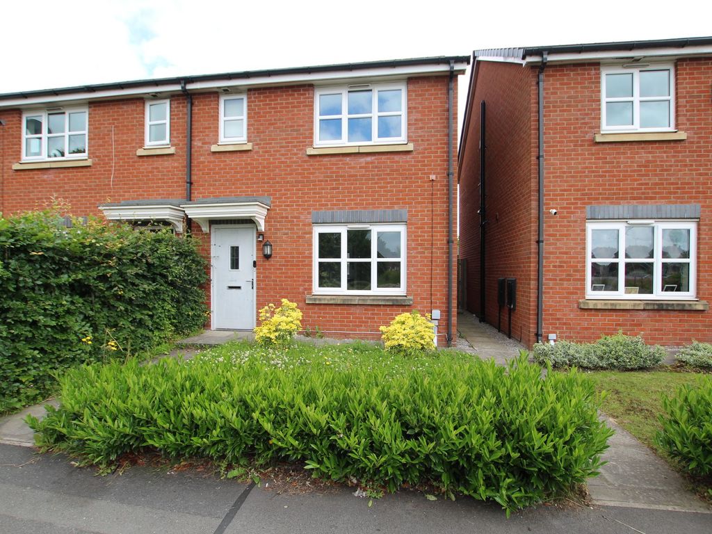 3 bed terraced house for sale in Scot Lane, Wigan WN5, £110,000 Zoopla