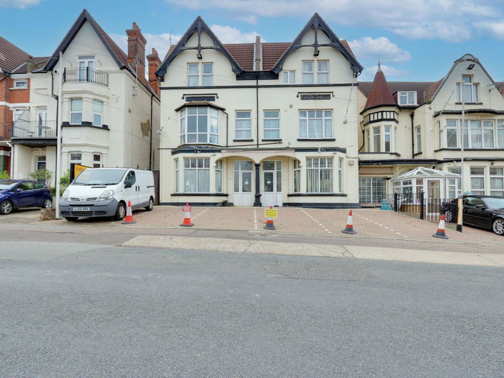 17 bed property for sale in Grosvenor Road, WestcliffOnSea SS0 Zoopla