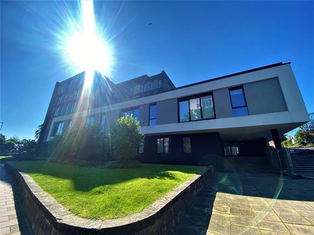1 bed flat for sale in The Franklin, Bournville, Birmingham B30, £165,000 Zoopla