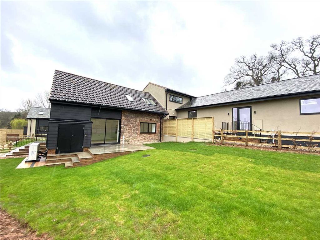 3 bed barn conversion for sale in Rowhorne Road, Nadderwater, Exeter EX4 Zoopla