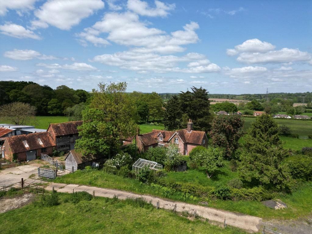 4 bed property for sale in Whinwhistle Road, East Wellow, Romsey