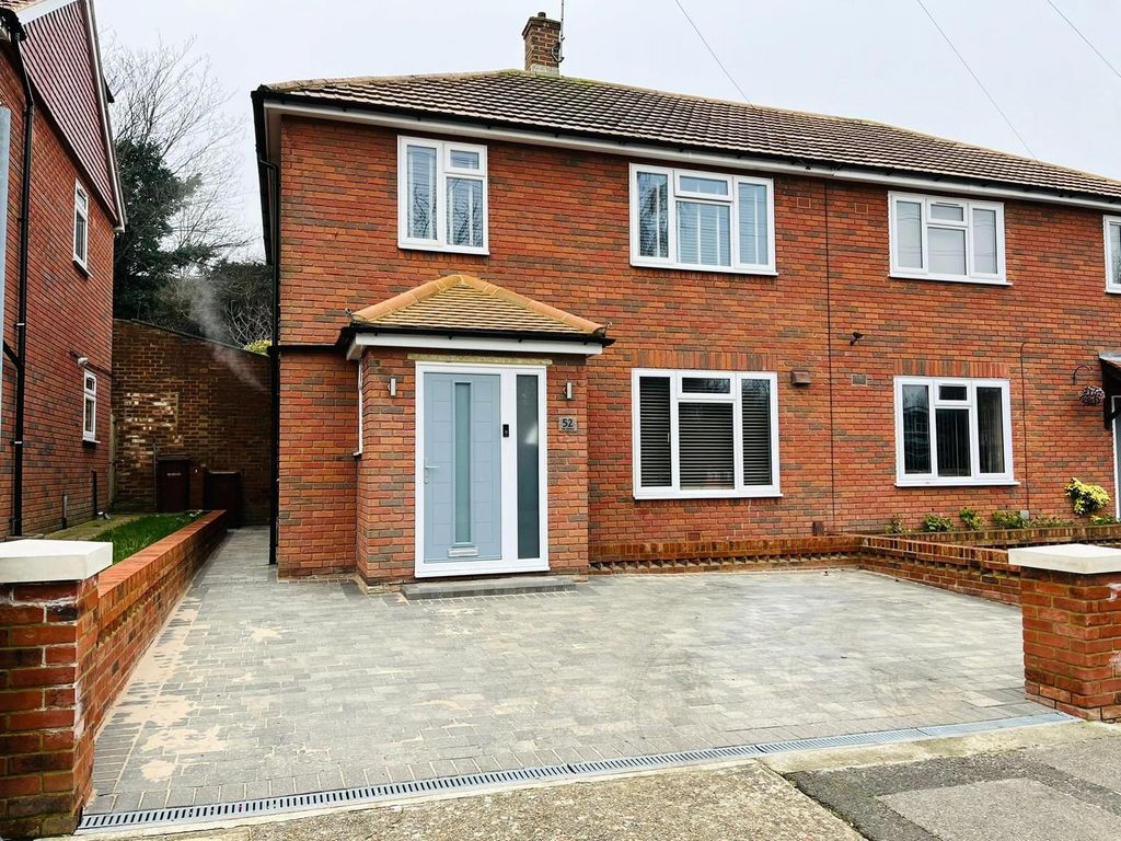 3 bed semidetached house for sale in The Tideway, Rochester, Kent ME1