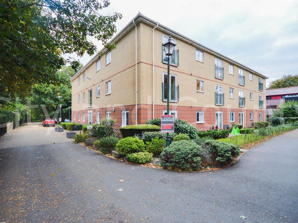2 bed flat for sale in Thorpe Road, Longthorpe, Peterborough PE3, £