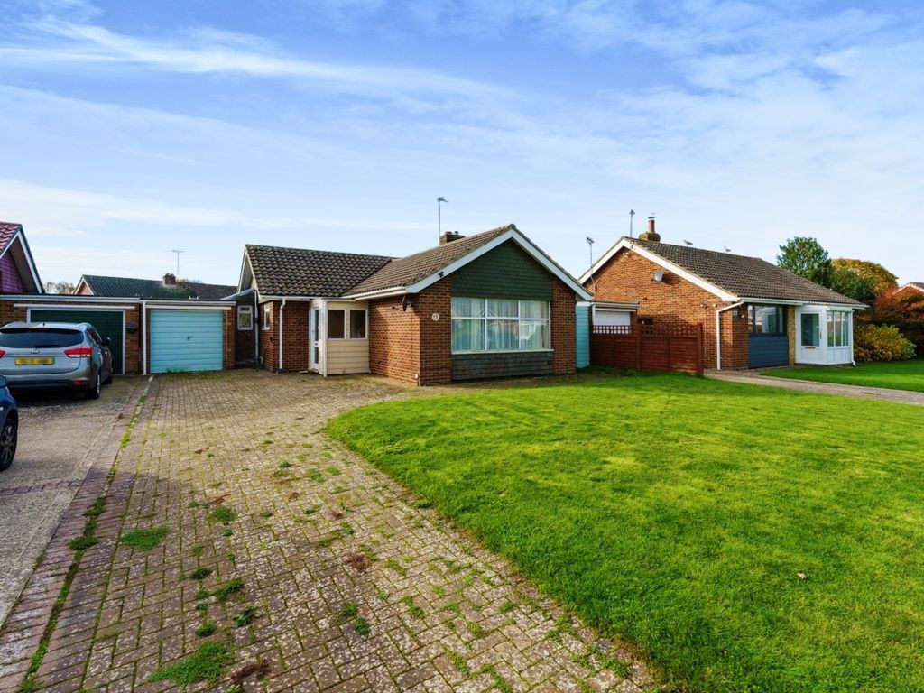 2 bed detached bungalow for sale in Worcester Close, Bognor Regis PO21