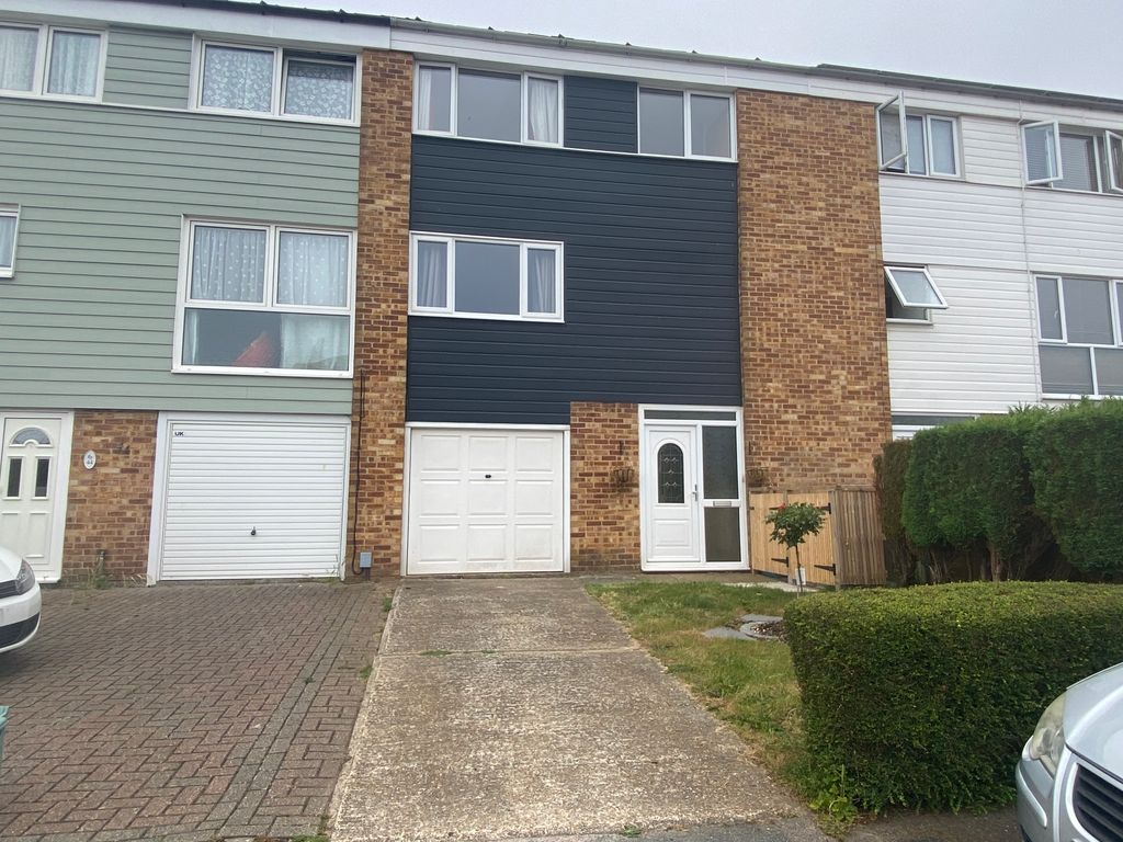 3 bed terraced house for sale in Chalcroft Road, Folkestone CT20 Zoopla