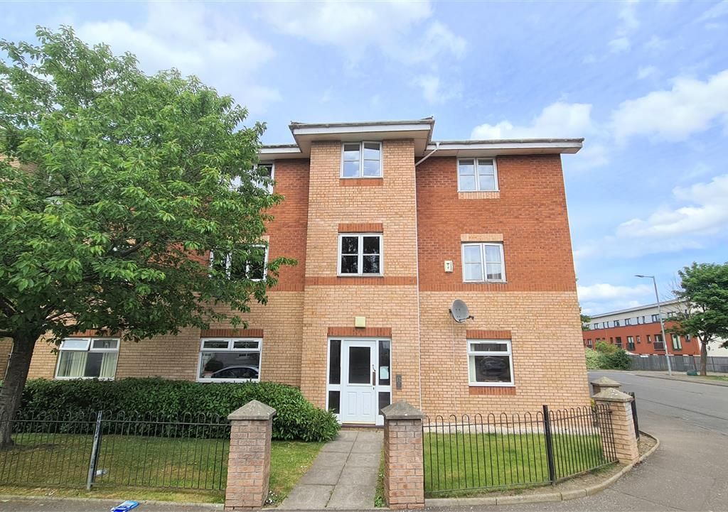 2 bed flat to rent in Old Shettleston Road, Shettleston, Glasgow G32, £