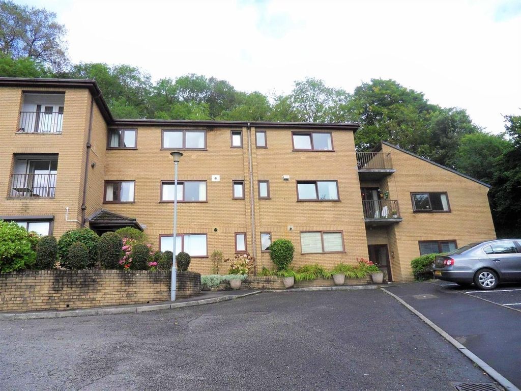 2 bed flat for sale in Oystermouth Court, Mumbles, Swansea SA3 Zoopla