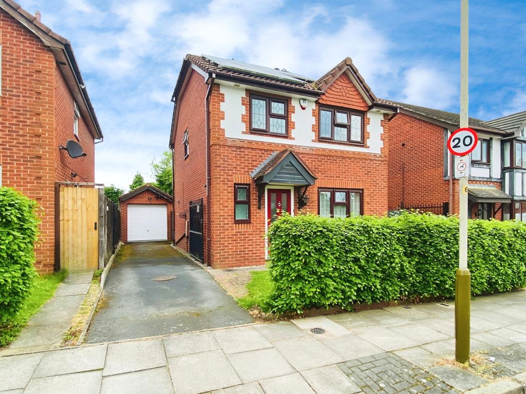 3 bed detached house for sale in Denton Street, Leicester LE3, £325,000