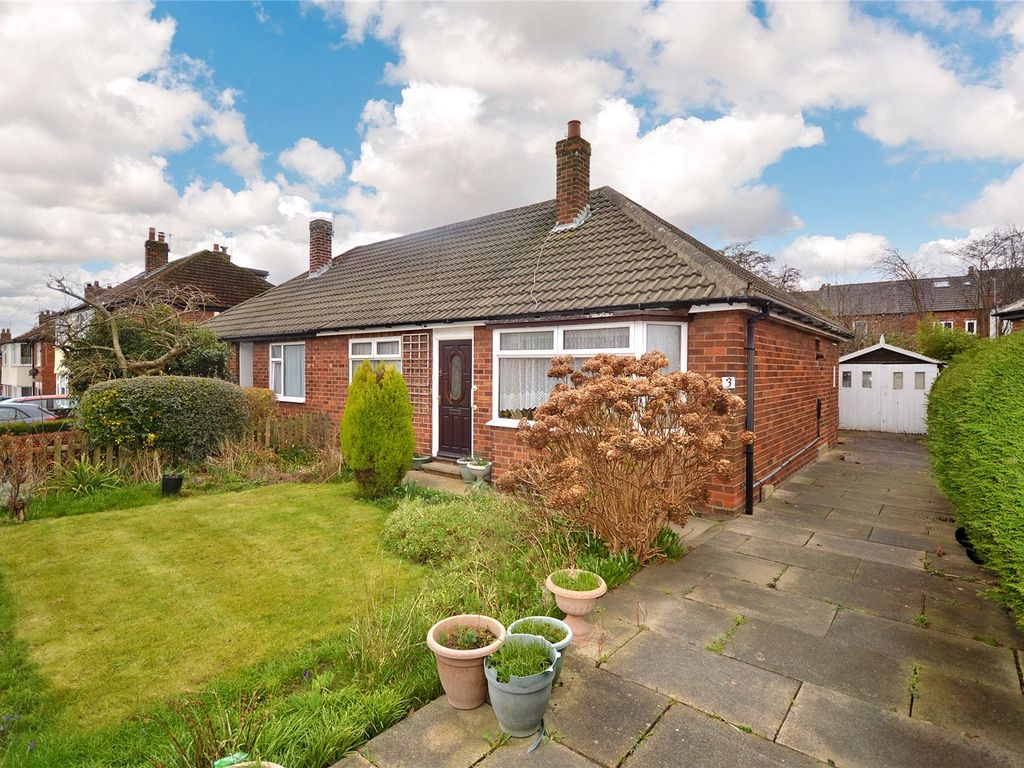 2 bed bungalow for sale in Es, Barley Hill Crescent, Garforth, Leeds
