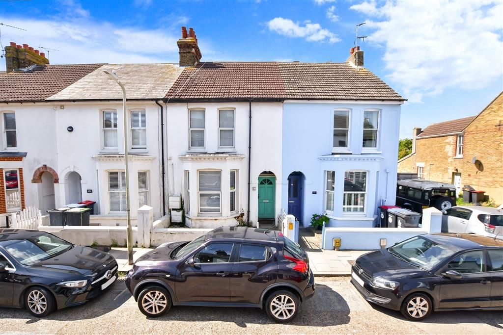 2 bed flat for sale in Nelson Road, Whitstable, Kent CT5 Zoopla