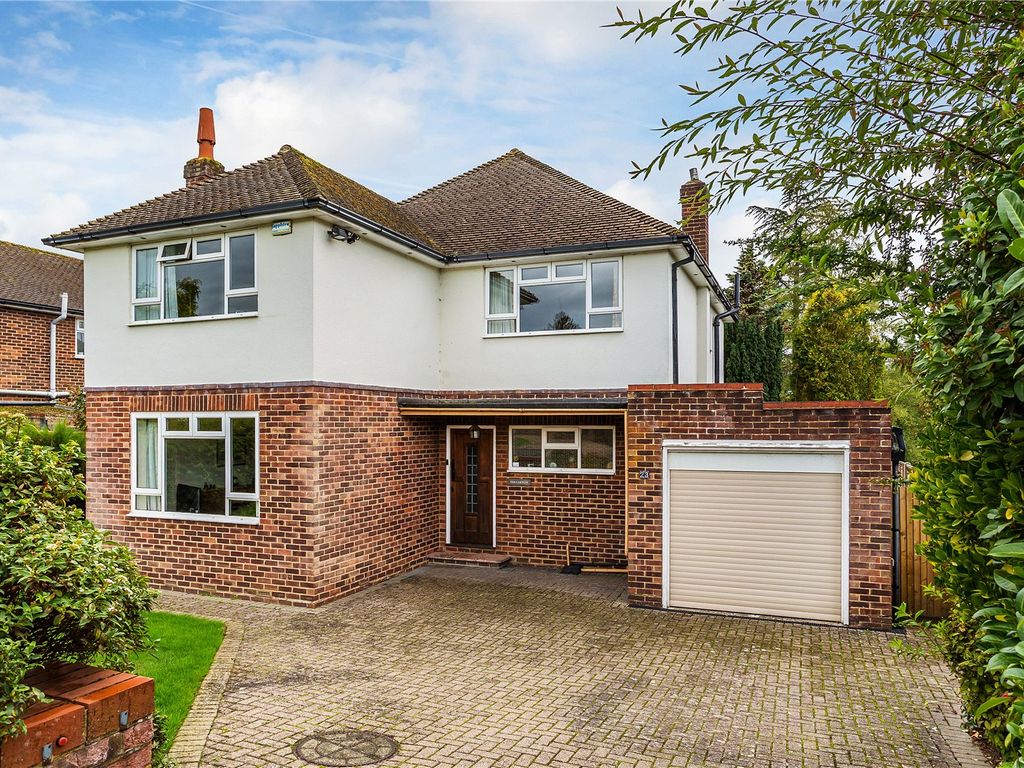 4 bed detached house for sale in Orchard Way, Oxted, Surrey RH8, £900,000 Zoopla