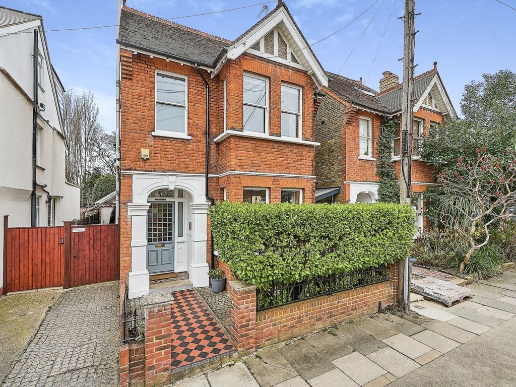 4 bed detached house for sale in Montem Road, New Malden KT3 Zoopla