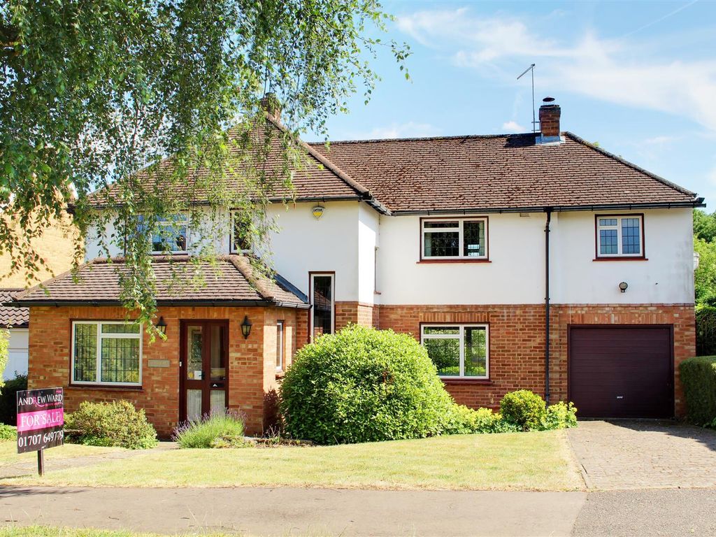 3 bed detached house for sale in The Grove, Brookmans Park, Hatfield