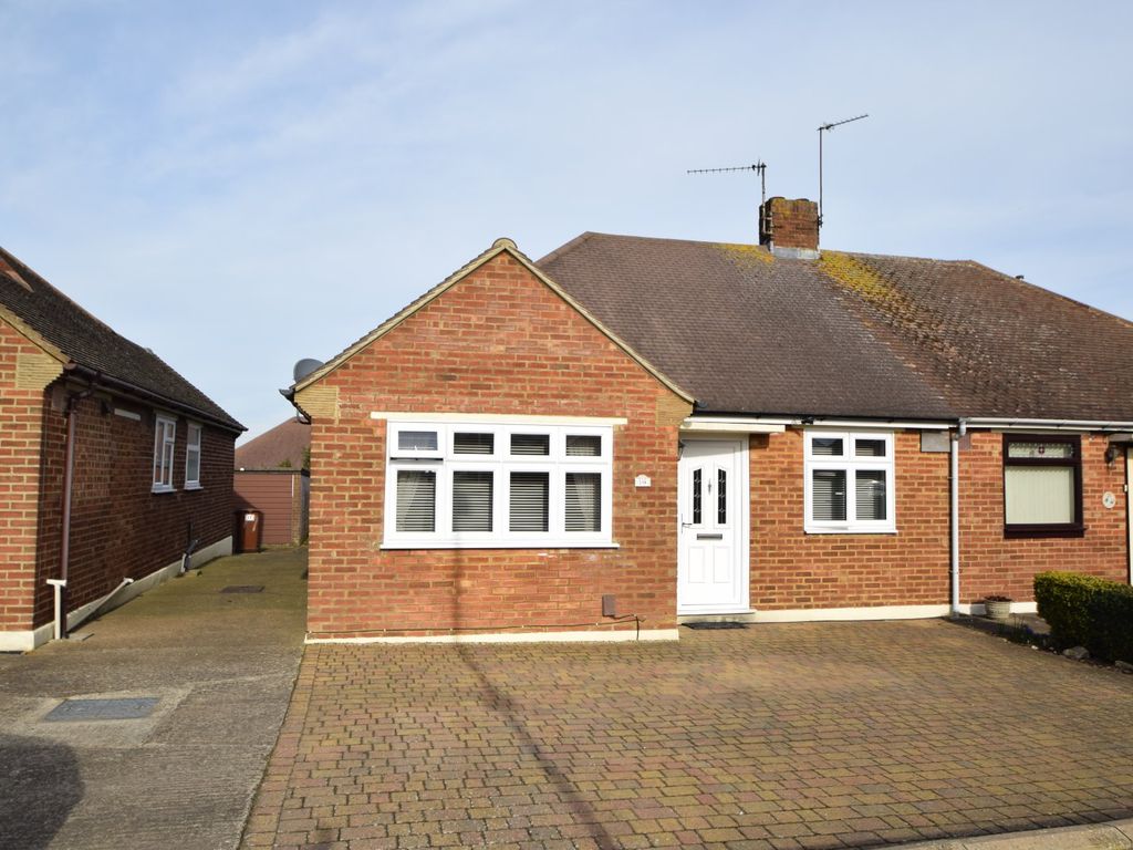 2 bed bungalow for sale in Watson Avenue, Davis Estate, Chatham, Kent
