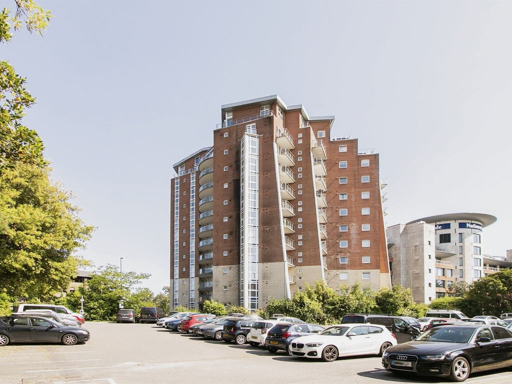 2 bed flat for sale in Richmond Hill Drive, Bournemouth BH2 Zoopla