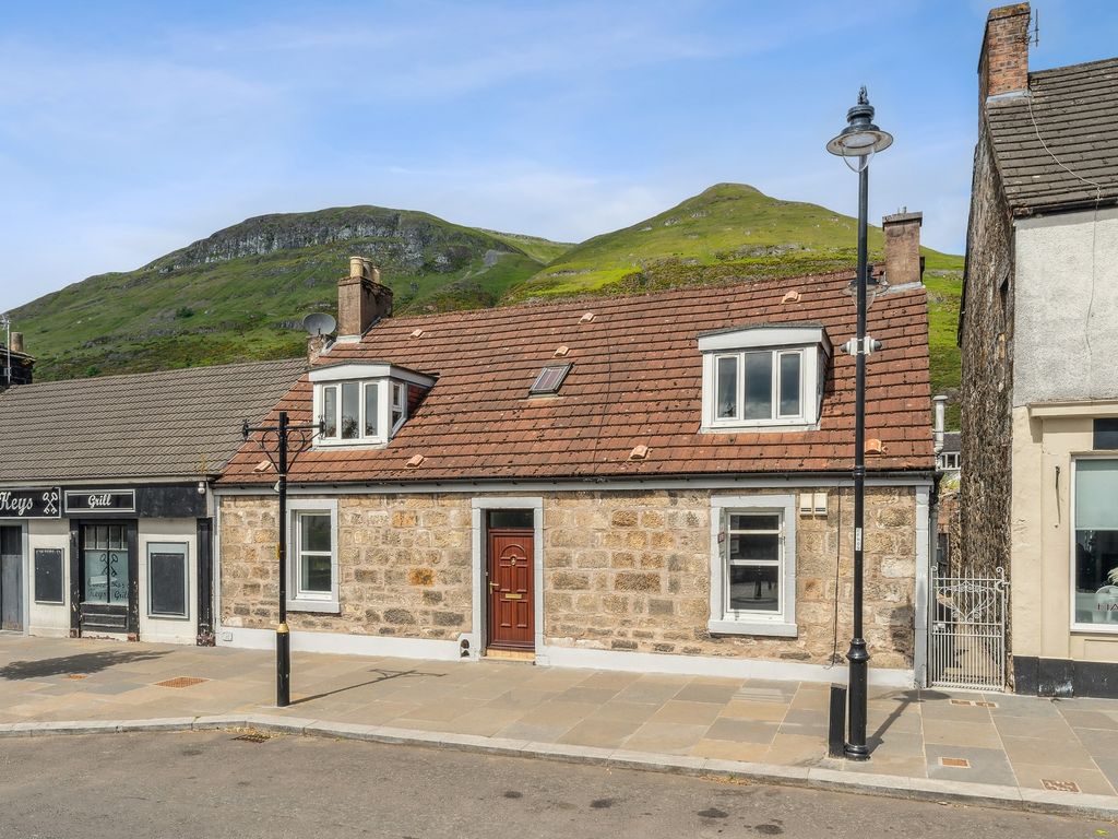 2 bed flat for sale in Stirling Street, Alva, Clackmannanshire FK12, £