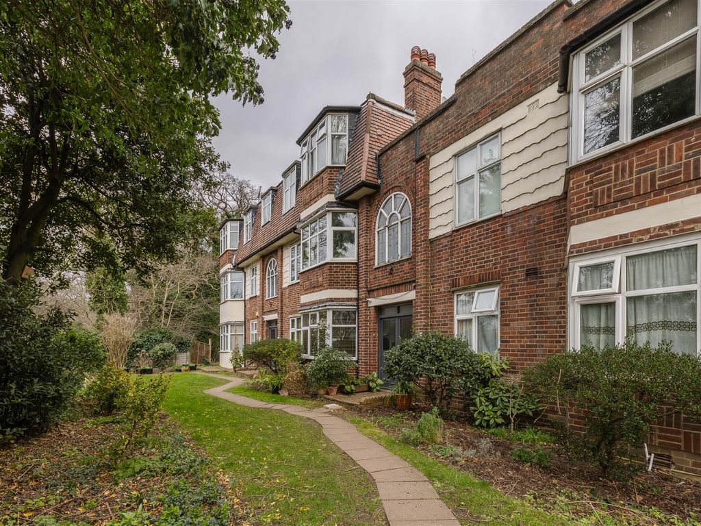 1 bed flat to rent in Woodford New Road, London E17, £1,350 pcm Zoopla