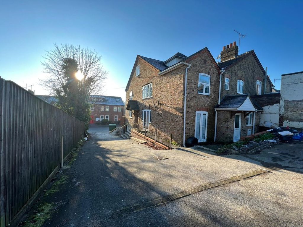 1 bed flat to rent in West Road, High HP11 Zoopla