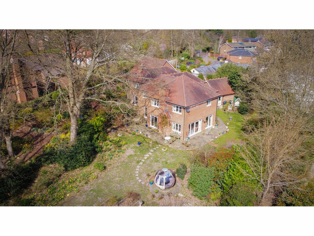 5 bed detached house for sale in Holt Close, Wickham PO17 Zoopla