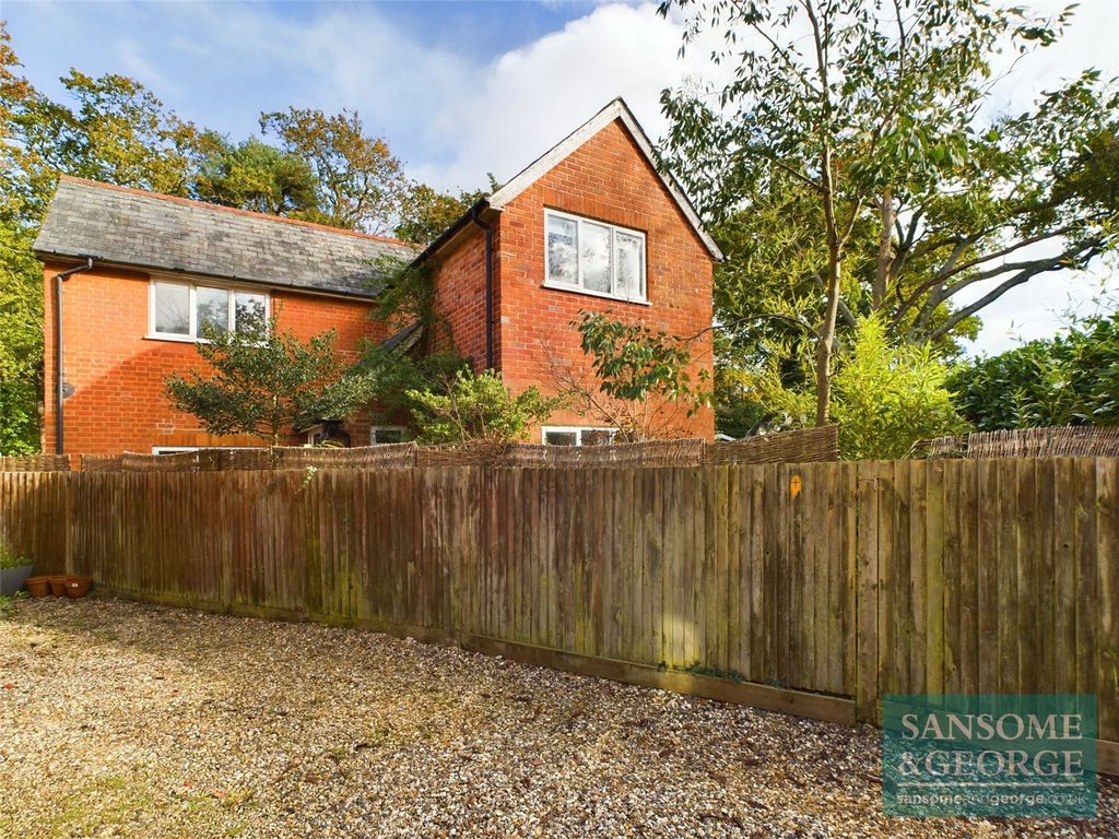 3 bed detached house for sale in Soke Road, Silchester, Reading