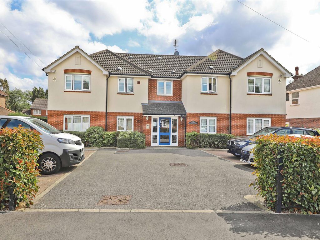 1 bed flat for sale in Corwell Lane, Uxbridge UB8 Zoopla