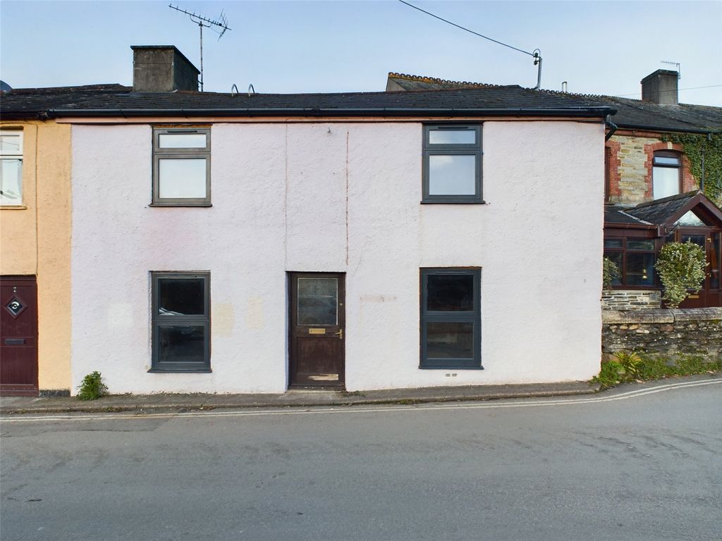 3 bed semidetached house for sale in Walkham View, Whitchurch Road