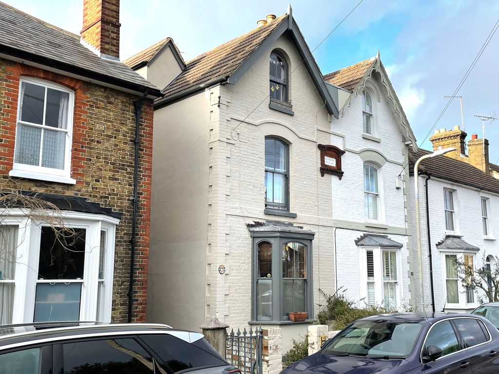 4 bed semidetached house for sale in Clifton Road, Whitstable CT5, £