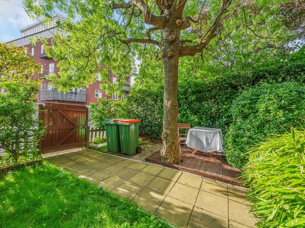 1 bed flat for sale in Freemasons Road, Canning Town, London E16 Zoopla