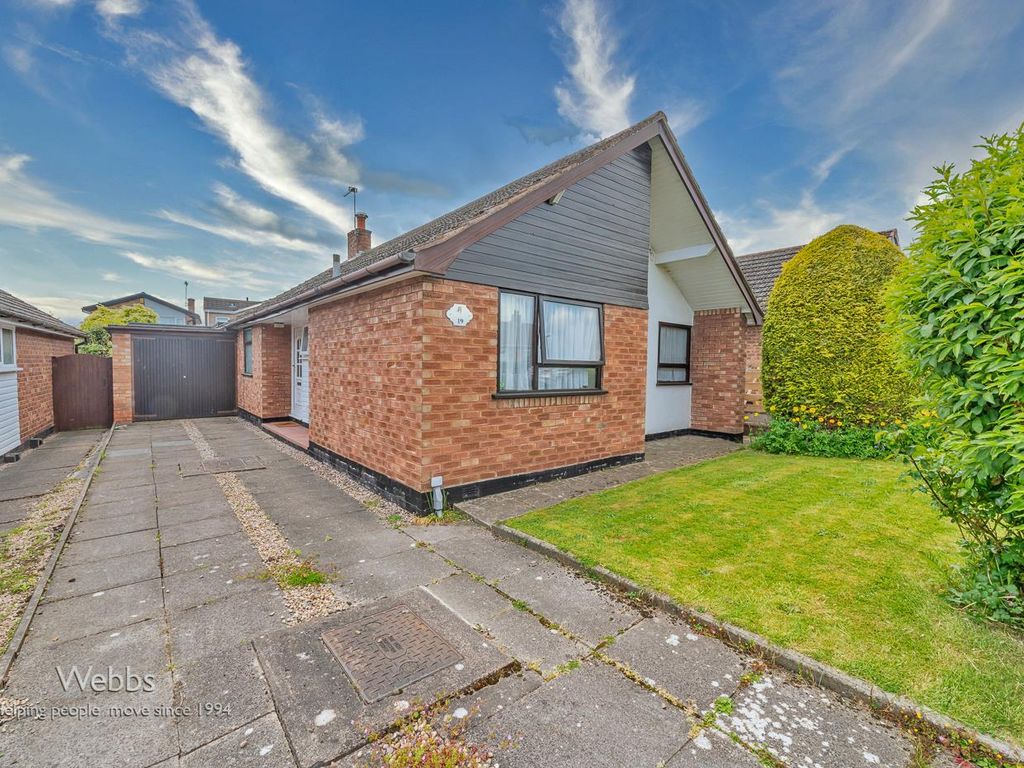 3 bed detached bungalow for sale in Ferrers Road, Yoxall, BurtonOn