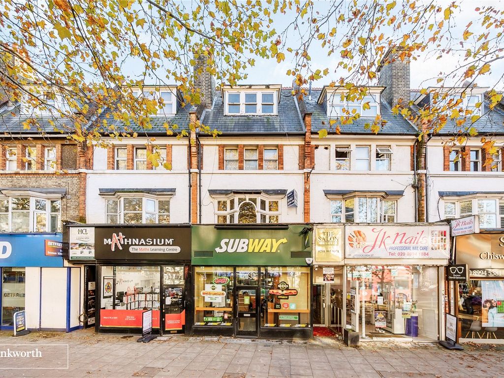 3 bed flat for sale in Chiswick High Road, London W4, £600,000 Zoopla
