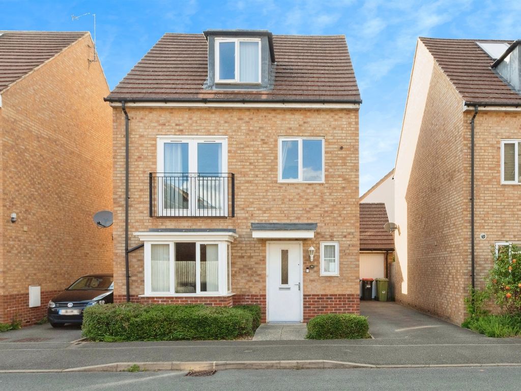 4 bed detached house for sale in Blythebridge, Broughton, Milton Keynes