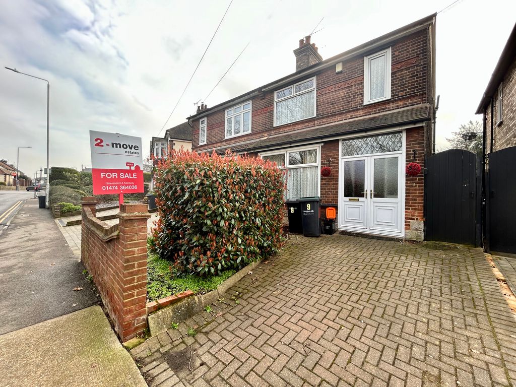 3 bed semidetached house for sale in New House Lane, Gravesend, Kent