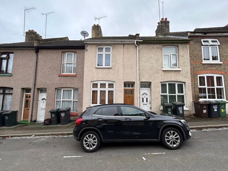 3 bed terraced house for sale in Gordon Road, Dartford DA1, £340,000