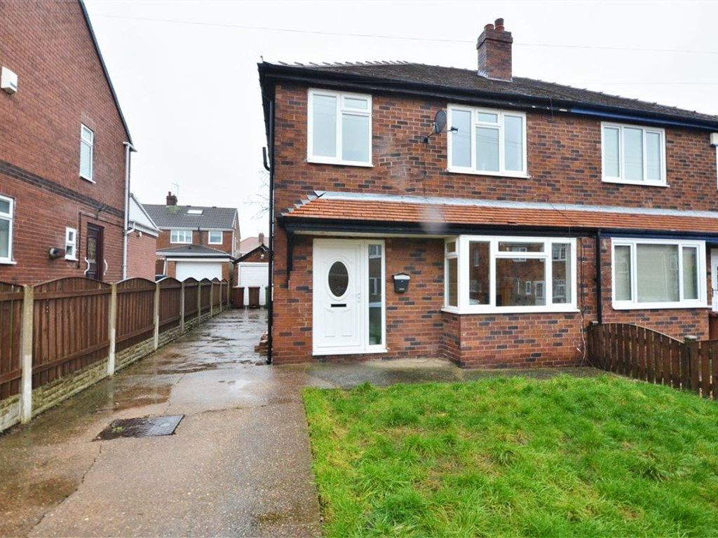 3 bed semidetached house to rent in Millfield Crescent, Pontefract WF8