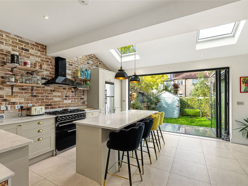 Carnforth Road, London SW16  