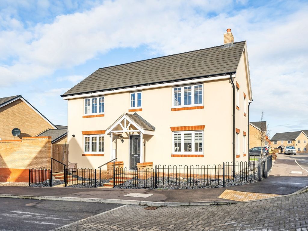 4 bed detached house for sale in Lovelace Meadow, Shefford SG17 Zoopla