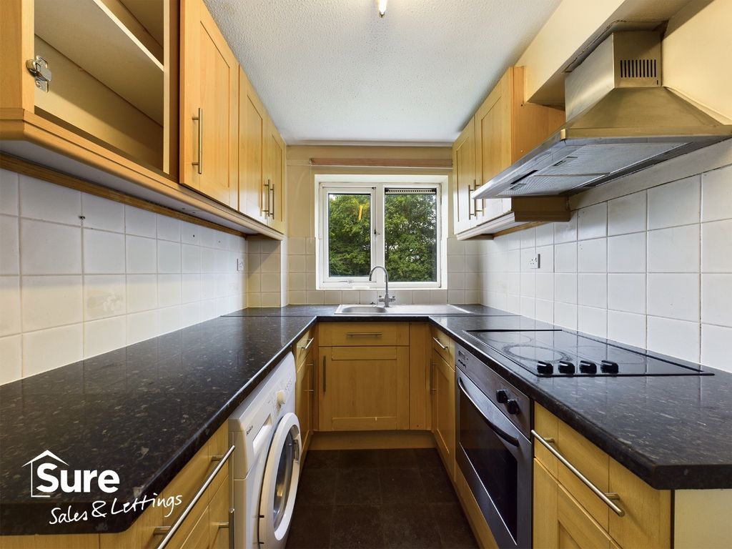 1 bed flat to rent in Kimpton Close, Hemel Hempstead, Hertfordshire HP2