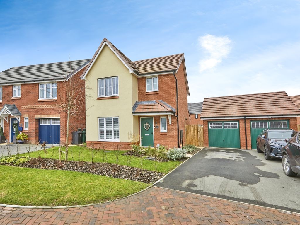 3 bed detached house for sale in Whitwell Drive, Drakelow, BurtonOn