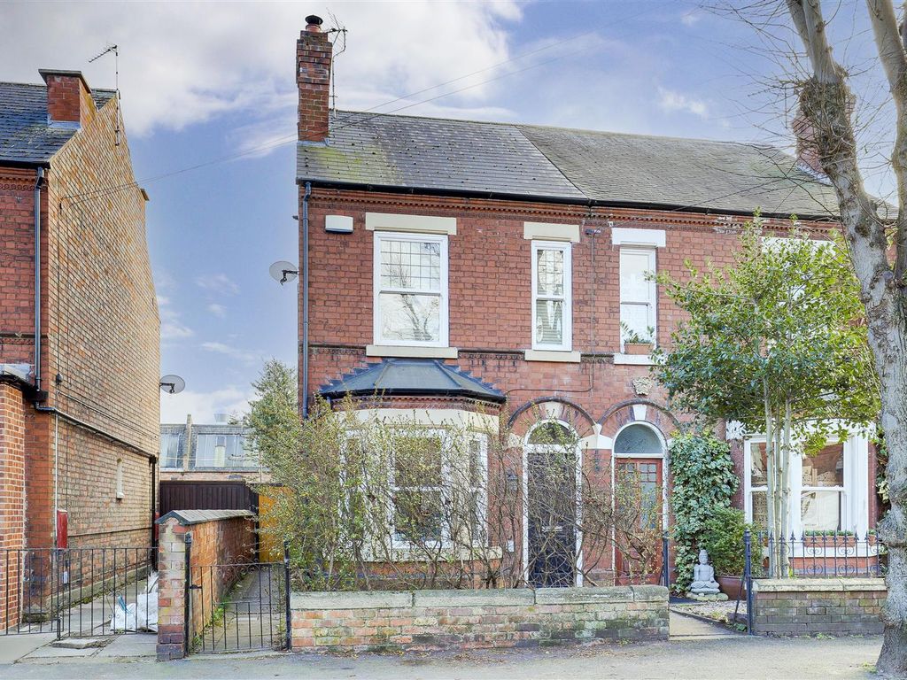 2 bed semidetached house for sale in Berkeley Avenue, Long Eaton