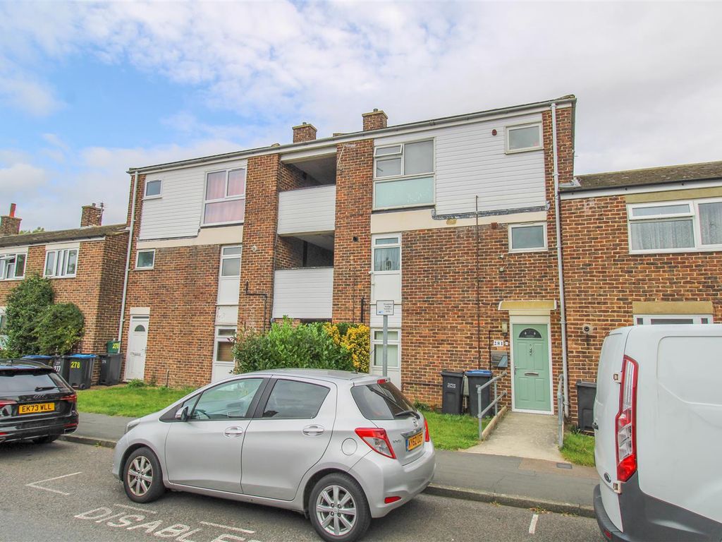 1 bed flat for sale in Willowfield, Harlow CM18, £165,000 Zoopla
