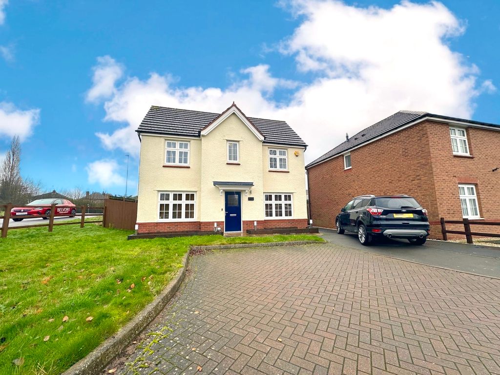 4 bed detached house to rent in Lucas Rise, Churchbridge, Cannock WS11