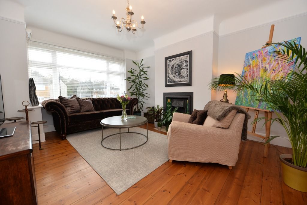 3 bed semidetached house for sale in Dale Valley Road, Southampton SO16 Zoopla