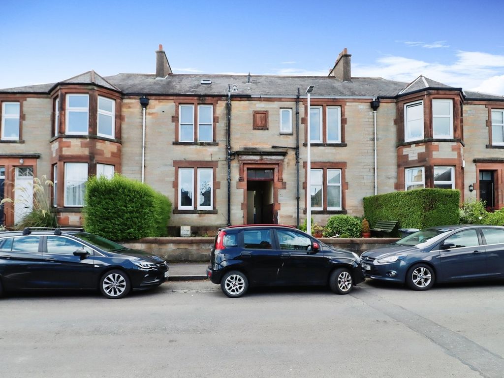 3 bed flat for sale in Shamrock Street, Dunfermline KY12, £160,000 Zoopla