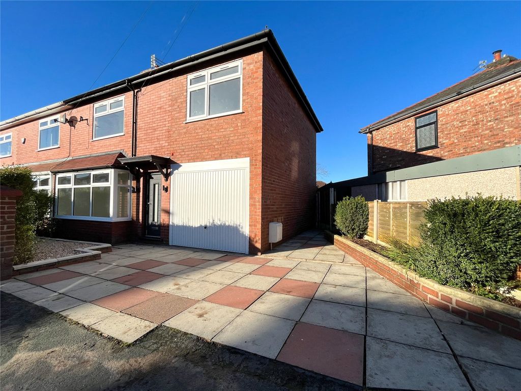 4 bed semidetached house for sale in Wilshaw Grove, AshtonUnderLyne