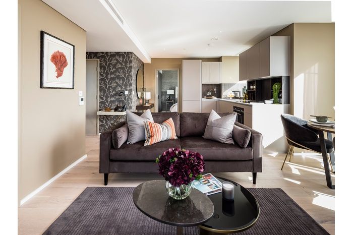 Tooting High St, Tooting, Wandsworth, London SW17