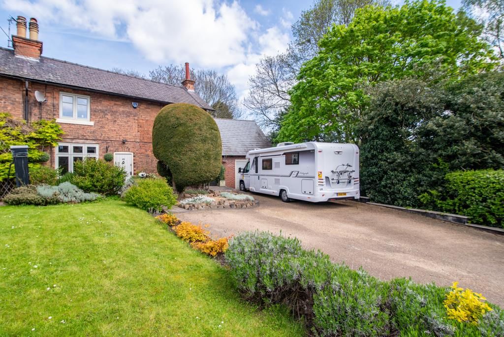 4 bed cottage for sale in Main Road, Gedling, Nottingham NG4 Zoopla