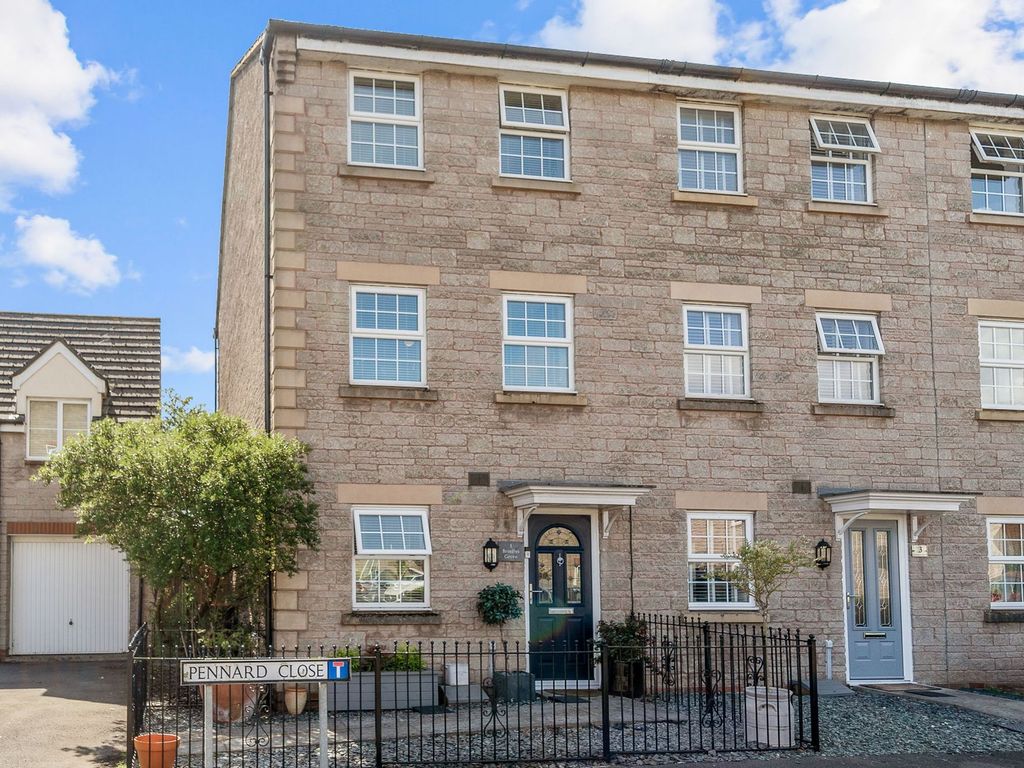 3 bed terraced house for sale in Bronllys Grove, Newport NP10, £270,000